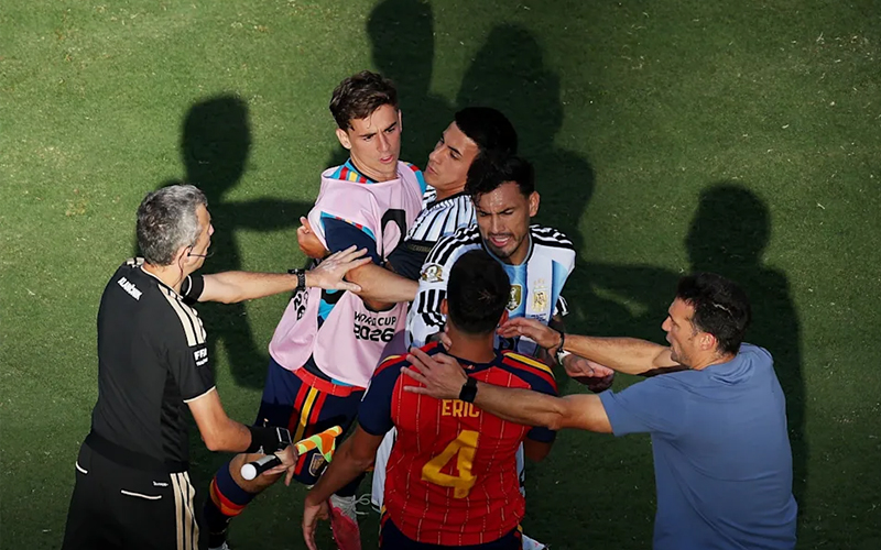 Argentina Ban Loophole Approved as FIFA Fast-Tracks Paredes and Molina Returns
