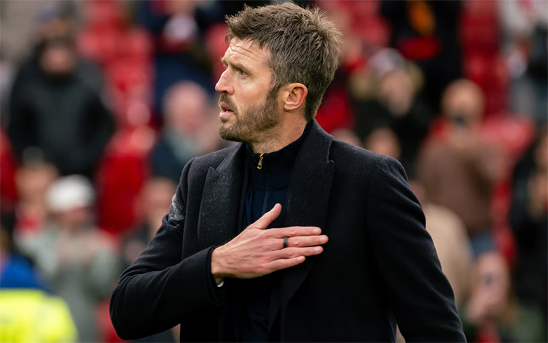 Why Manchester United should stick to Michael Carrick